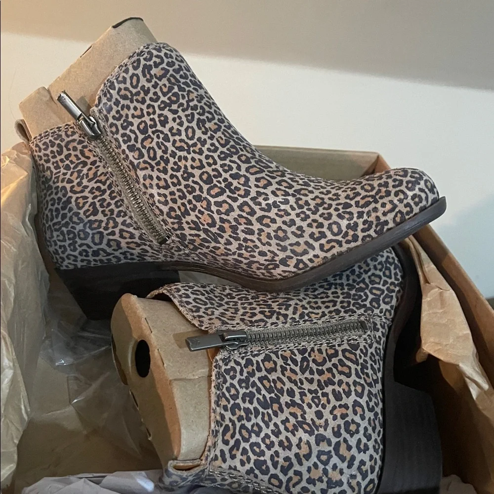lucky brand suede leather animal print basel style bootie boots nib sz 6 W